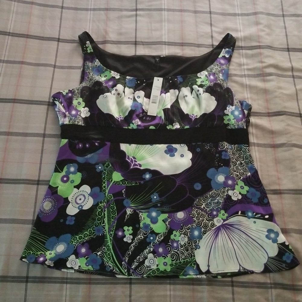 Beautiful, 100% silk sleeveless blouse